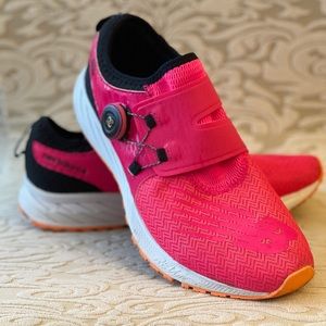 New Balance women fuel core pink running shoe 10.5